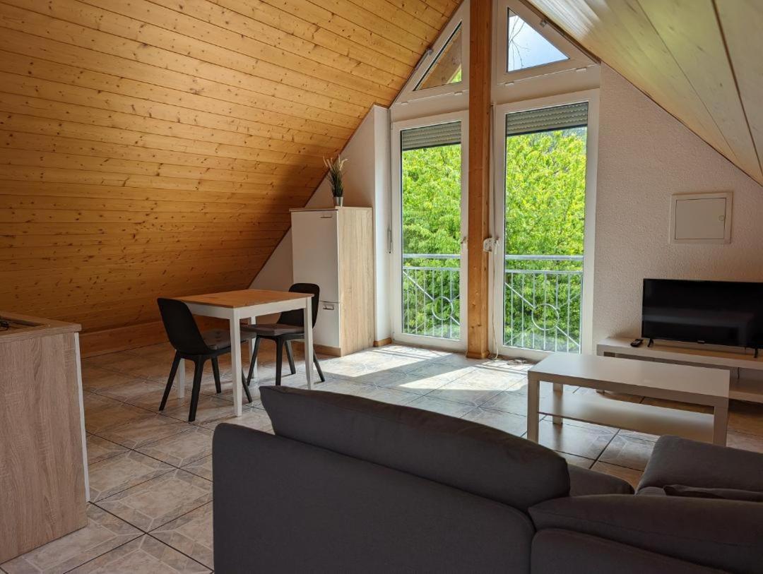 Ferienwohnung Am Schoenberg - Ebringen Экстерьер фото