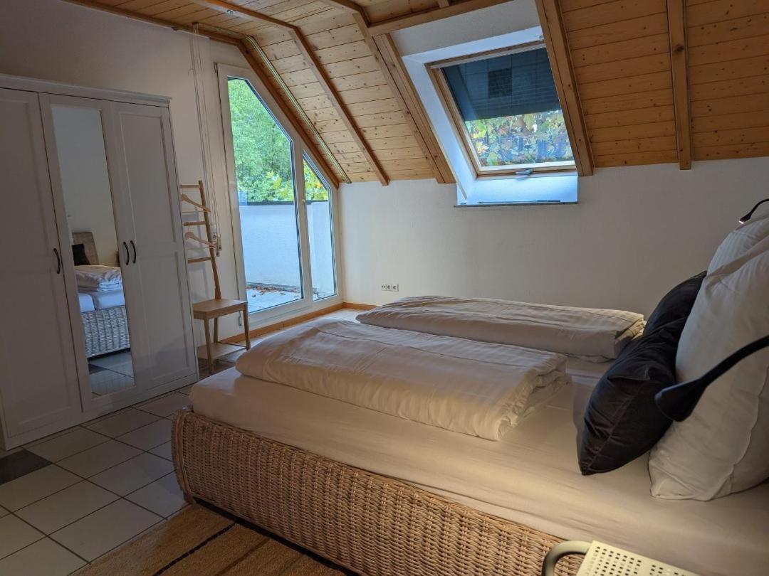 Ferienwohnung Am Schoenberg - Ebringen Экстерьер фото